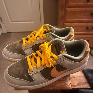 Nike Dusty Olive Men 10.5 Shoes